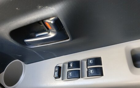 Toyota Passo III, 2004 год, 210 000 рублей, 11 фотография