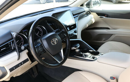 Toyota Camry, 2022 год, 3 500 000 рублей, 13 фотография