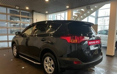 Toyota RAV4, 2015 год, 1 915 000 рублей, 5 фотография