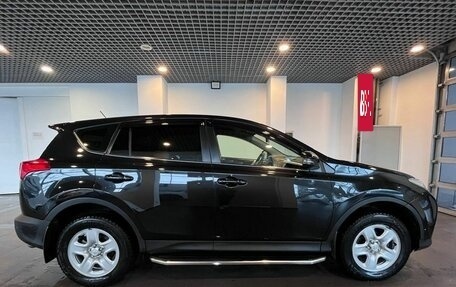 Toyota RAV4, 2015 год, 1 915 000 рублей, 2 фотография