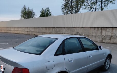 Audi A4, 1999 год, 430 000 рублей, 5 фотография