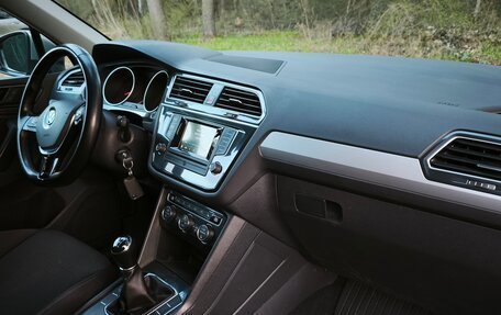 Volkswagen Tiguan II, 2017 год, 2 090 000 рублей, 12 фотография