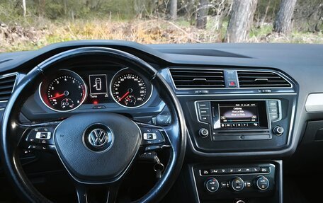 Volkswagen Tiguan II, 2017 год, 2 090 000 рублей, 15 фотография