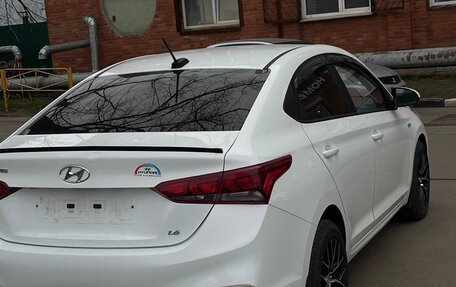 Hyundai Solaris II рестайлинг, 2017 год, 999 999 рублей, 5 фотография