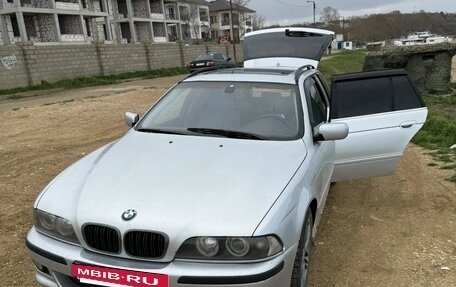 BMW 5 серия, 2003 год, 750 000 рублей, 3 фотография