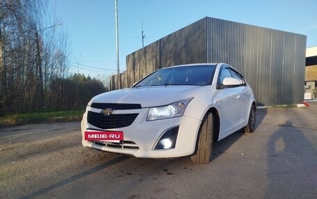 Chevrolet Cruze II, 2013 год, 620 000 рублей, 3 фотография