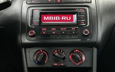 Volkswagen Polo VI (EU Market), 2015 год, 750 000 рублей, 20 фотография