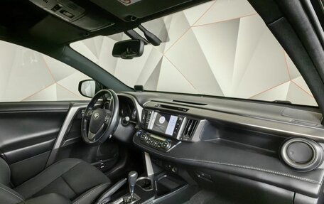 Toyota RAV4, 2019 год, 2 697 000 рублей, 12 фотография