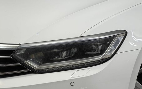 Volkswagen Passat B8 рестайлинг, 2018 год, 1 820 000 рублей, 10 фотография