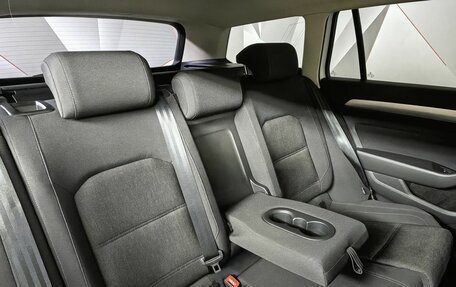 Volkswagen Passat B8 рестайлинг, 2018 год, 1 820 000 рублей, 17 фотография