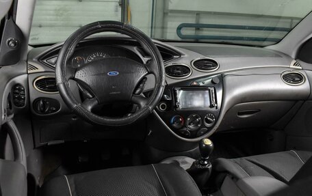 Ford Focus IV, 2001 год, 199 000 рублей, 6 фотография