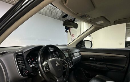 Mitsubishi Outlander III рестайлинг 3, 2012 год, 1 250 000 рублей, 10 фотография