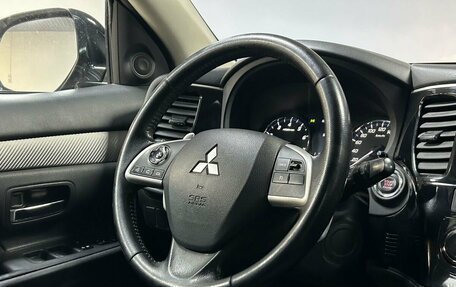 Mitsubishi Outlander III рестайлинг 3, 2012 год, 1 250 000 рублей, 17 фотография