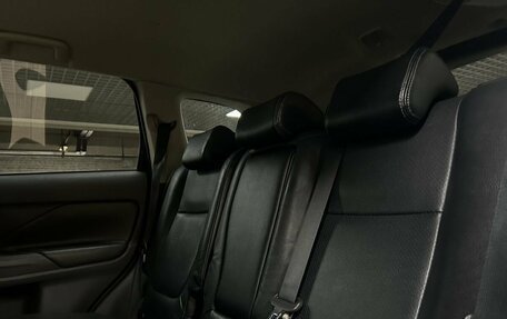 Mitsubishi Outlander III рестайлинг 3, 2012 год, 1 250 000 рублей, 14 фотография