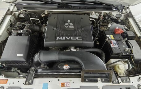 Mitsubishi Pajero IV, 2020 год, 3 480 000 рублей, 20 фотография