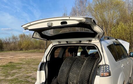 Mitsubishi Outlander III рестайлинг 3, 2011 год, 700 000 рублей, 2 фотография