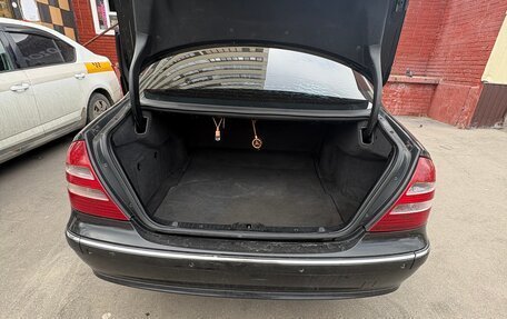 Mercedes-Benz E-Класс, 2002 год, 730 000 рублей, 1 фотография