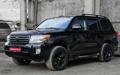 Toyota Land Cruiser 200, 2014 год, 3 990 000 рублей, 1 фотография