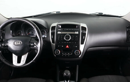 KIA cee'd I рестайлинг, 2011 год, 699 000 рублей, 13 фотография