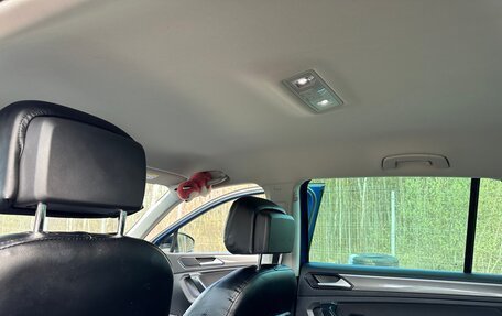 Volkswagen Tiguan II, 2019 год, 2 289 000 рублей, 19 фотография