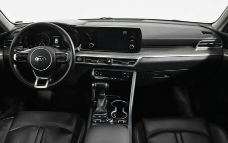 KIA K5, 2021 год, 2 250 000 рублей, 13 фотография