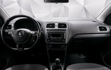 Volkswagen Polo VI (EU Market), 2016 год, 995 000 рублей, 4 фотография