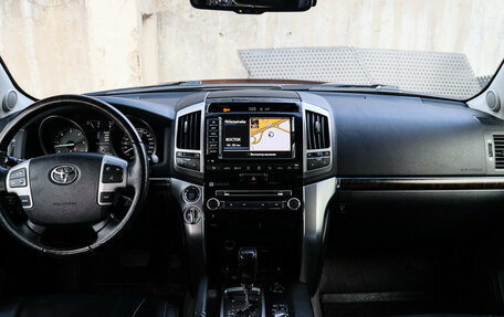 Toyota Land Cruiser 200, 2014 год, 3 990 000 рублей, 10 фотография