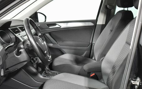 Volkswagen Tiguan II, 2017 год, 3 099 000 рублей, 10 фотография