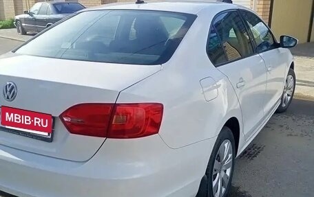 Volkswagen Jetta VI, 2014 год, 1 070 000 рублей, 4 фотография