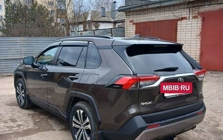 Toyota RAV4, 2020 год, 3 350 000 рублей, 3 фотография