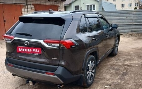 Toyota RAV4, 2020 год, 3 350 000 рублей, 4 фотография