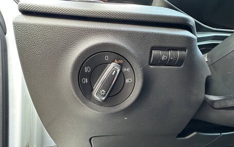 Skoda Rapid II, 2020 год, 1 680 000 рублей, 22 фотография