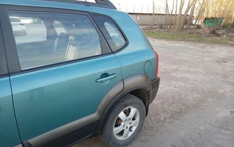 Hyundai Tucson III, 2006 год, 900 000 рублей, 10 фотография