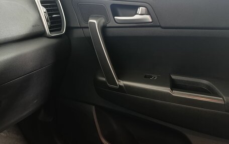 KIA Sportage IV рестайлинг, 2021 год, 2 130 000 рублей, 15 фотография