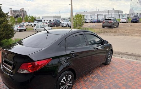 Hyundai Solaris II рестайлинг, 2013 год, 690 000 рублей, 6 фотография