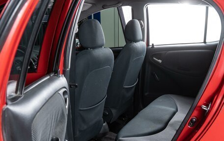 Toyota Yaris I рестайлинг, 2003 год, 399 000 рублей, 11 фотография