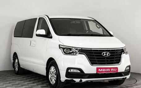 Hyundai H-1 II рестайлинг, 2020 год, 2 549 000 рублей, 3 фотография