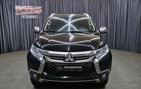 Mitsubishi Pajero Sport III рестайлинг, 2018 год, 3 249 000 рублей, 2 фотография
