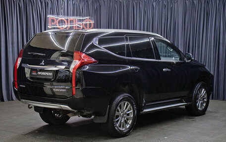 Mitsubishi Pajero Sport III рестайлинг, 2018 год, 3 249 000 рублей, 5 фотография
