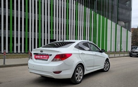 Hyundai Solaris II рестайлинг, 2012 год, 750 000 рублей, 5 фотография