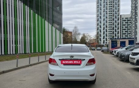 Hyundai Solaris II рестайлинг, 2012 год, 750 000 рублей, 6 фотография