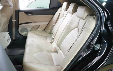 Toyota Camry, 2019 год, 2 599 000 рублей, 9 фотография