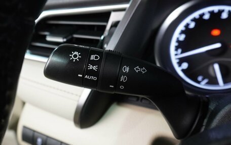 Toyota Camry, 2019 год, 2 599 000 рублей, 15 фотография