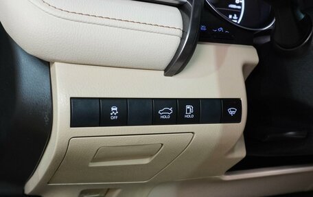 Toyota Camry, 2019 год, 2 599 000 рублей, 18 фотография