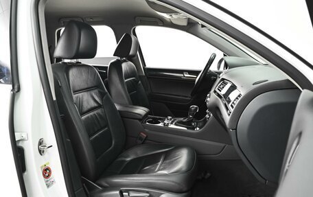 Volkswagen Touareg III, 2013 год, 2 177 000 рублей, 8 фотография