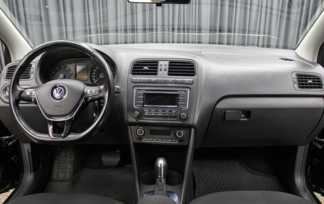 Volkswagen Polo VI (EU Market), 2015 год, 998 000 рублей, 14 фотография