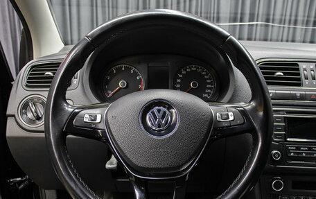 Volkswagen Polo VI (EU Market), 2015 год, 998 000 рублей, 17 фотография