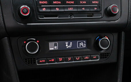 Volkswagen Polo VI (EU Market), 2015 год, 998 000 рублей, 18 фотография