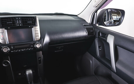 Toyota Land Cruiser Prado 150 рестайлинг 2, 2012 год, 2 649 000 рублей, 15 фотография