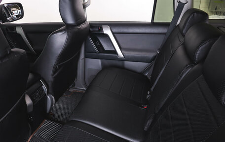 Toyota Land Cruiser Prado 150 рестайлинг 2, 2012 год, 2 649 000 рублей, 10 фотография